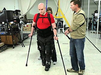 Listen: paralysed people can s...